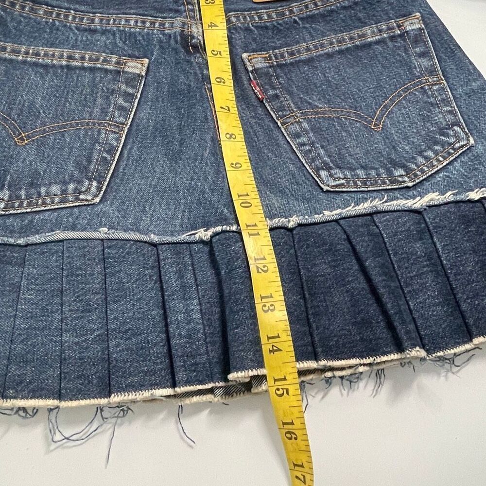 Levi’s Blue Original 501 Pleated Bottom Hem Denim Mini Skirt Size 28x32 - Picture 6 of 7
